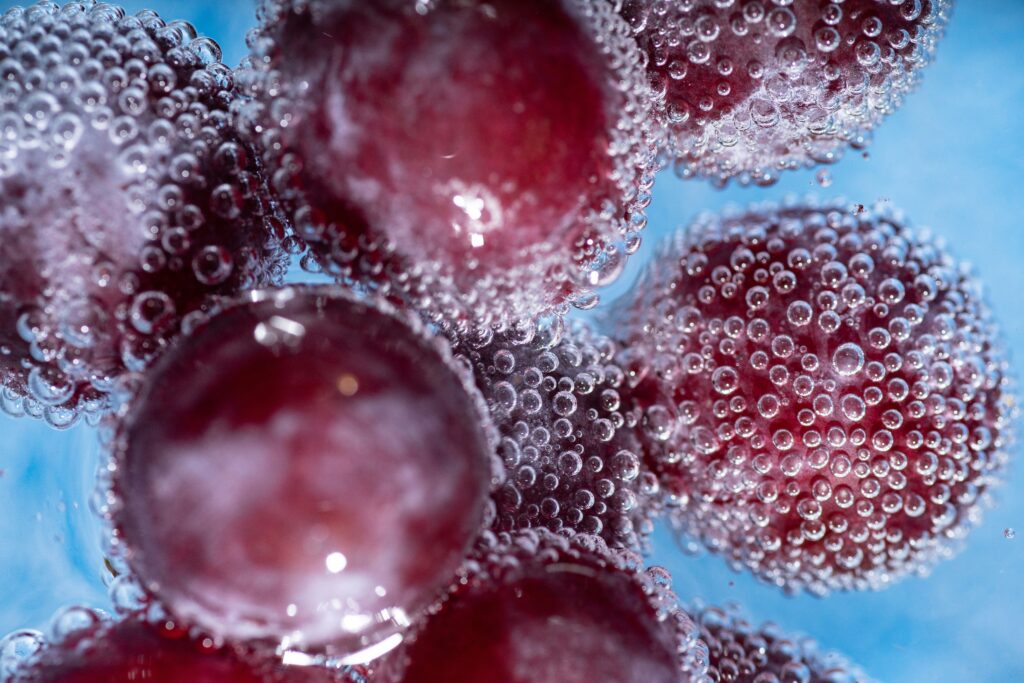 Grapes in bubble water