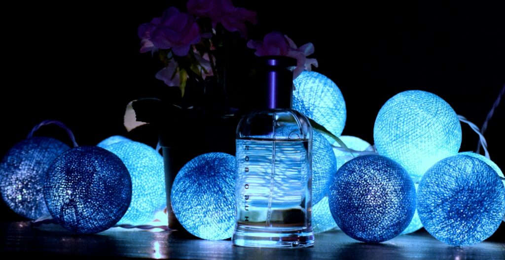 Lights and flowers on a table